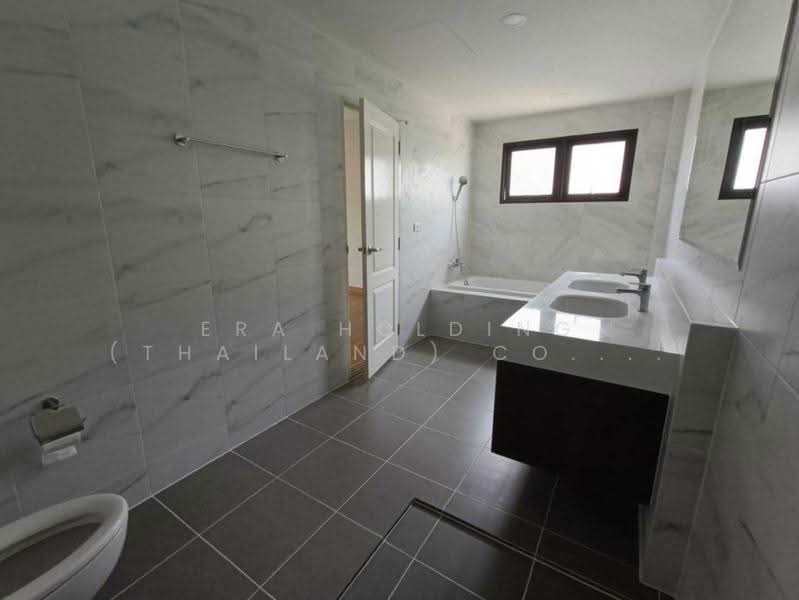 CENTRO Ratchapruek-Suanpak 2, Nonthaburi, Bang Kruai-Chong Tanom Road, Wat Chalo, Bang Kruai, Nonthaburi, 4 Bedrooms, 300 sqm, Single Detached House For Rent, by ERA Holding (Thailand) Co., Ltd., 500497869 - DDproperty.com