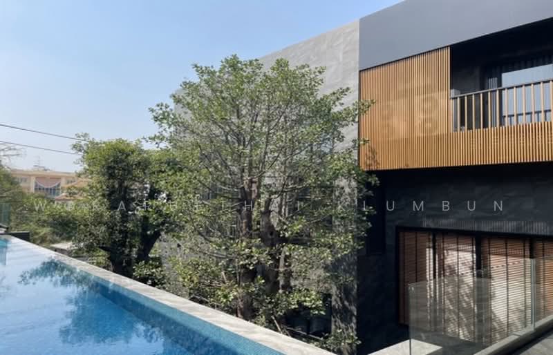 บ้าน 6-ห้องนอน, กรุงเทพ, ลาดพร้าว, กรุงเทพ, 1,300 ตร.ม., บ้านเดี่ยว ขาย, โดย Woraruethai Klumbun, 500497926 - DDproperty.com