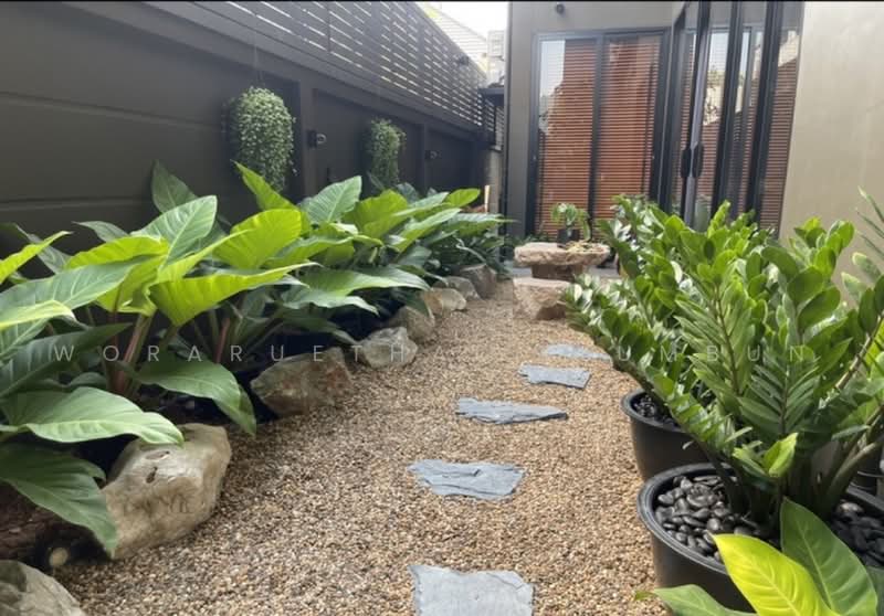 6-BR House, Bangkok, Lat Phrao, Bangkok, 6 Bedrooms, 1,300 sqm, Single Detached House For Sale, by Woraruethai Klumbun, 500497926 - DDproperty.com