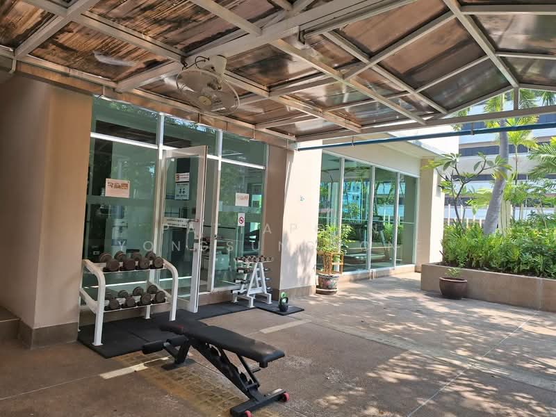 Grand Park View Asoke, Bangkok, 21 Sukhumvit Road, Khlongtoei Nua, Watthana, Bangkok, 2 Bedrooms, 48 sqm, Condo For Sale, by Pattaporn Yongsungnone, 500497953 - DDproperty.com