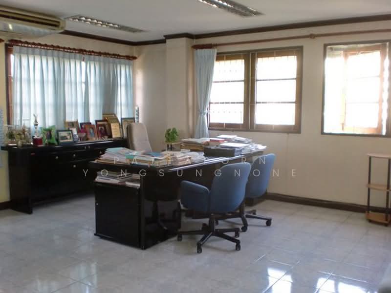 5-BR House, Bangkok, Praborommaharatchawang, Phra Nakhon, Bangkok, 5 Bedrooms, 694 sqm, Single Detached House For Sale, by Pattaporn Yongsungnone, 500497969 - DDproperty.com