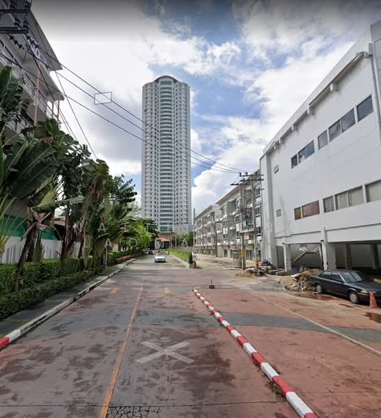 Supalai River Resort, Bangkok, 99 Charoennakhon Road, Samlae, Thon Buri, Bangkok, 3 Bedrooms, 180 sqm, Condo For Rent, by Natthapong Laomahong, 500498013 - DDproperty.com