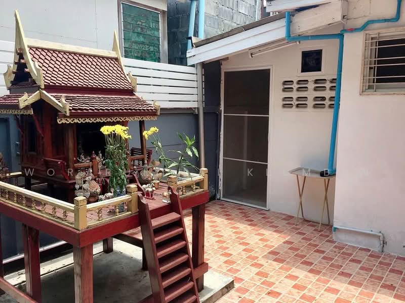 บ้าน 4-ห้องนอน, กรุงเทพ, ลาดพร้าว, กรุงเทพ, 235 ตร.ม., บ้านเดี่ยว ขาย, โดย Woraruethai Klumbun, 500498030 - DDproperty.com