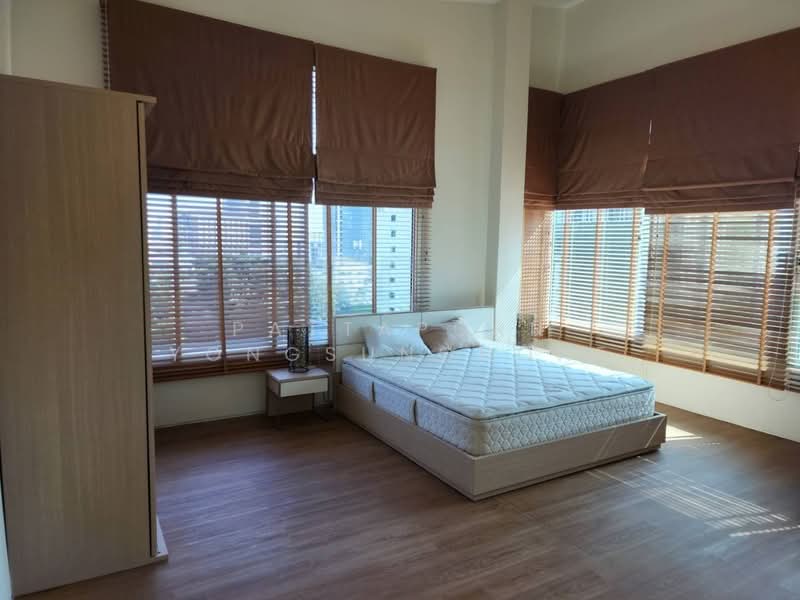 Villa Rachakhru, Bangkok, Soi Phaholyothin 5, Samsen Nai, Phaya Thai, Bangkok, 3 Bedrooms, 145 sqm, Condo For Rent, by Pattaporn Yongsungnone, 500498033 - DDproperty.com