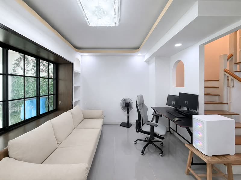 ทาวน์ เฮ้าส์ บ้าน สิ รา รมย์ บ้าน กล้วย ไทรน้อย, Nonthaburi, บ้านกล้วยไทรน้อย, Bang Khu Rat, Bang Bua Thong, Nonthaburi, 2 Bedrooms, 110 sqm, Townhouse For Sale, by ภัสสร์ปภา นิลคช, 500498049 - DDproperty.com