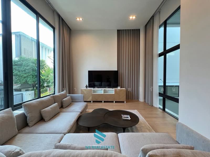 The Glamor Ekkamai – Praditmanutham, Bangkok, Soi Praditmanutham 8, Khlong Chaokhun Sing, Wang Thonglang, Bangkok, 3 Bedrooms, 412 sqm, Single Detached House For Sale, by สุวัฒนา สิริอิทธิรัตน์, 500498090 - DDproperty.com