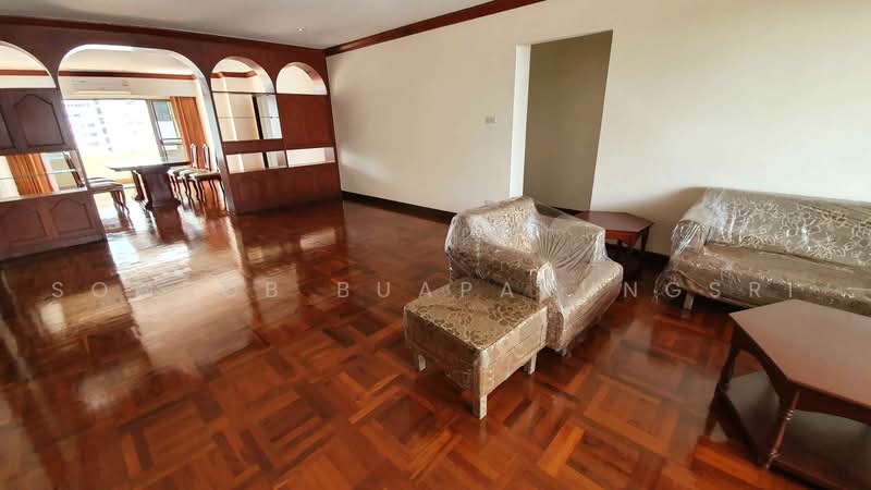 Rishi Court, Bangkok, 47 Soi Sukhumvit 15, Khlongtoei Nua, Watthana, Bangkok, 3 Bedrooms, 200 sqm, Condo For Rent, by Sompob Buaparungsri, 500498103 - DDproperty.com