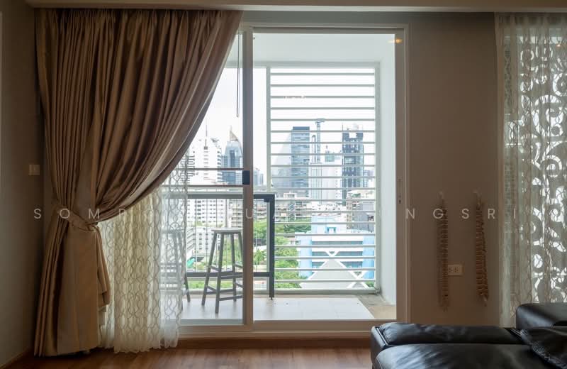 15 Sukhumvit Residences, Bangkok, Soi Sukhumvit 15, Khlongtoei Nua, Watthana, Bangkok, 4 Bedrooms, 135 sqm, Condo For Rent, by Sompob Buaparungsri, 500498107 - DDproperty.com