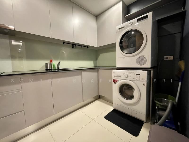 15 Sukhumvit Residences, Bangkok, Soi Sukhumvit 15, Khlongtoei Nua, Watthana, Bangkok, 4 Bedrooms, 135 sqm, Condo For Rent, by Sompob Buaparungsri, 500498107 - DDproperty.com
