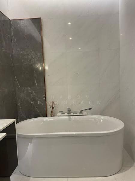 Sindhorn Tonson, Bangkok, 89 Soi Tonson Sarasin Road, Lumphini, Pathum Wan, Bangkok, 1 Bedroom, 86 sqm, Condo For Rent, by Chanon Ekongkarn, 500498176 - DDproperty.com