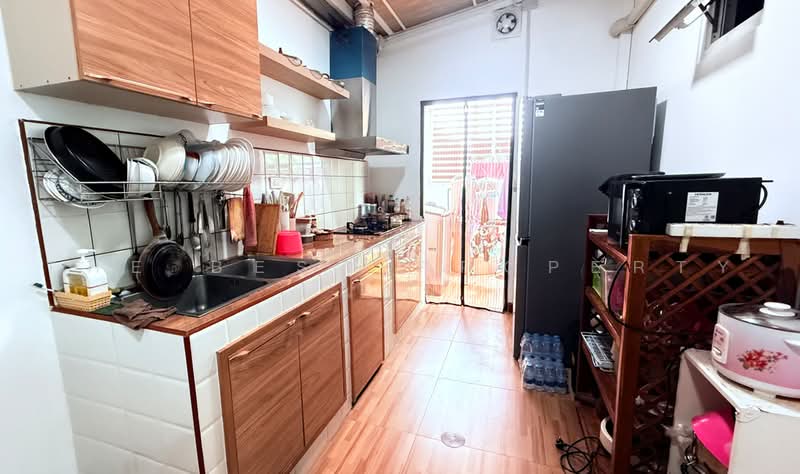 พราว แพรกษา-เทพารักษ์, Samut Prakan, Phreak Sa Mai, Muang Samut Prakarn, Samut Prakan, 2 Bedrooms, 100 sqm, Townhouse For Sale, by The Best Property แอน, 500498191 - DDproperty.com