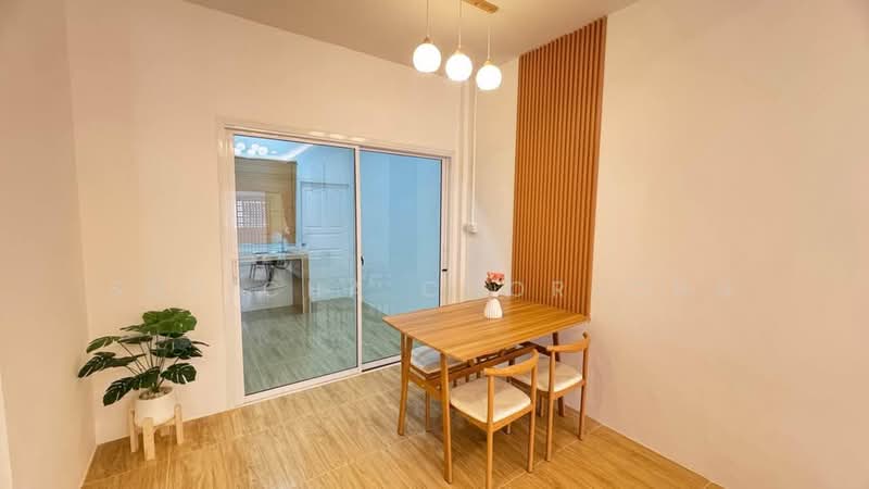 undefined, Chon Buri (Pattaya), Nong Pru, Bang Lamung (Pattaya), Chon Buri (Pattaya), 2 Bedrooms, 96 sqm, Townhouse For Sale, by Supicha Chorjong, 500498239 - DDproperty.com