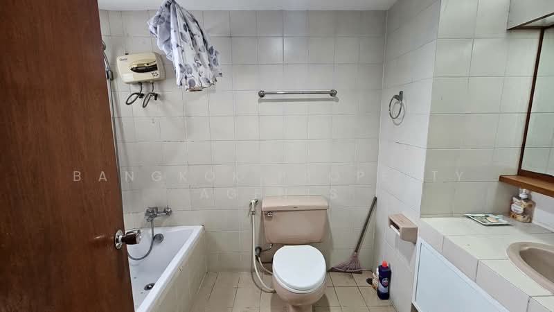 Liberty Park 1, Bangkok, 170 Soi Sukhumvit 23, Khlongtoei Nua, Watthana, Bangkok, 3 Bedrooms, 252 sqm, Condo For Rent, by BANGKOK PROPERTY AGENTS, 500498257 - DDproperty.com