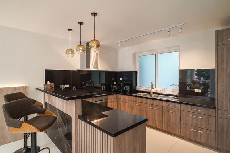 Luxurious Absolute Beachfront Residence with Panoramic Sea Views, Phuket, Wichit, Muang Phuket, Phuket, 3 Bedrooms, 280 sqm, Single Detached House For Sale, by Sirirat Boonpitak , 500498312 - DDproperty.com