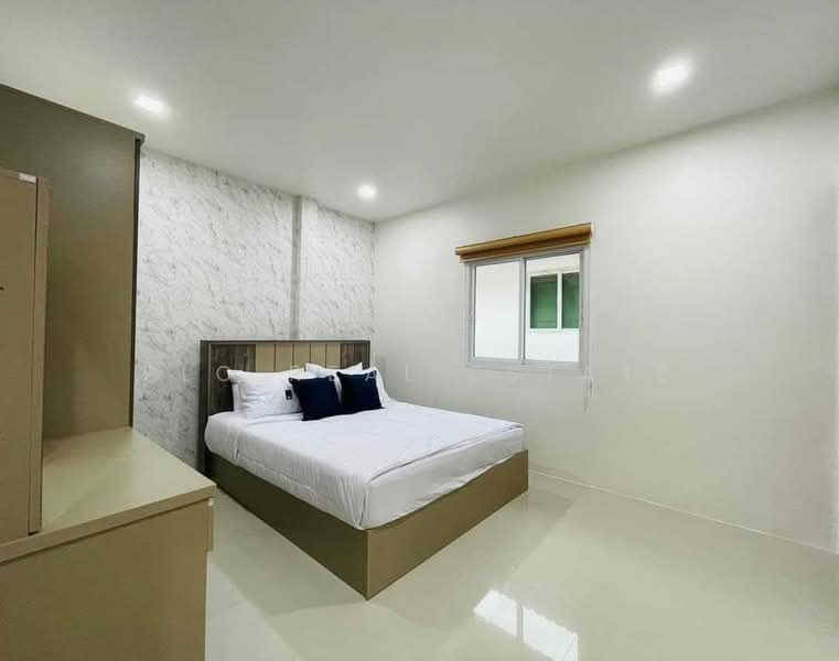 4 Bedroom House for Sale Huai Yai East Pattaya, Chon Buri (Pattaya), Bang Lamung, Bang Lamung (Pattaya), Chon Buri (Pattaya), 4 Bedrooms, 130 sqm, Single Detached House For Sale, by PLC real estate, 500498339 - DDproperty.com