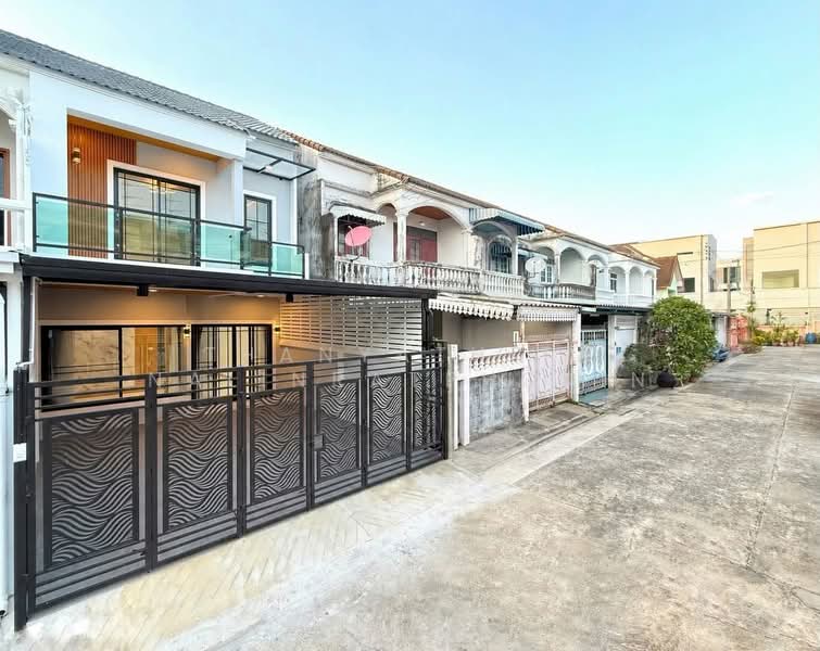 หมู่บ้านมณเฑียรทอง บางแค, Bangkok, Lak Song, Bang Khae, Bangkok, 4 Bedrooms, 120 sqm, Townhouse For Sale, by Thanyathita Nalinratphokin, 500498387 - DDproperty.com