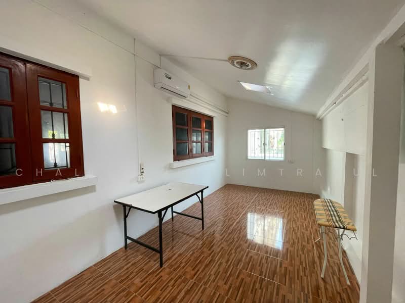 4-BR House, Chon Buri (Pattaya), Nong Pru, Bang Lamung (Pattaya), Chon Buri (Pattaya), 4 Bedrooms, 400 sqm, Single Detached House For Sale, by Chalisa Kitilimtrakul, 500498403 - DDproperty.com