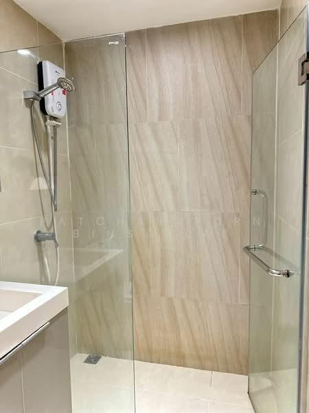 Modern Condo Bangplad-Charan 79, Bangkok, Charan Sanitwong 74/1 Alley, Bang O, Bang Phlat, Bangkok, 1 Bedroom, 28 sqm, Condo For Sale, by Patcharaporn Binsorlae, 500498410 - DDproperty.com