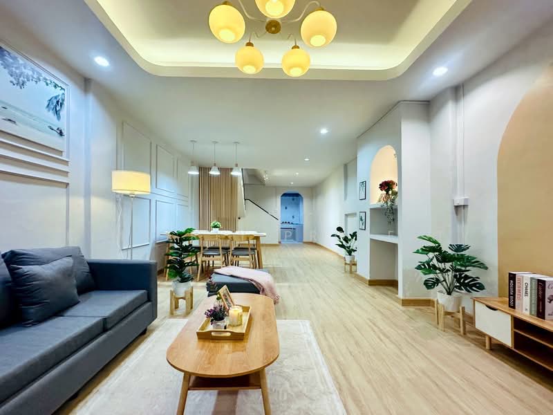ขายทาวน์โฮมรีโนเวทใหม่ ม.วิเศษสุข 9 ประชาอุทิศ 72 ทุ่งครุ 4 ชั้น 6 ห้องนอน 4 ห้องน้ำ พร้อมอยู่, Bangkok, Rat Burana, Bangkok, 6 Bedrooms, 200 sqm, Townhouse For Sale, by Kimberly Property, 500498467 - DDproperty.com