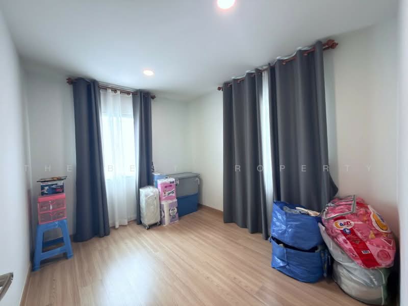 Family City Pantong : แฟมิลี่ ซิตี้ พานทอง, ชลบุรี, 81/449 หมู่ 8, มาบโป่ง, พานทอง, ชลบุรี, 150 ตร.ม., บ้านแฝด ขาย, โดย The Best Property ตาล, 500498492 - DDproperty.com