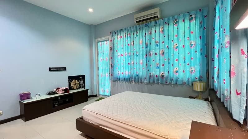Ban Chat Luang, Soi Rat Uthit 54, Bangkok, Rat Uthit Road 54, Saen Sab, Min Buri, Bangkok, 4 Bedrooms, 150 sqm, Single Detached House For Sale, by สินรัตน์ ปรีชานุกูล, 500498507 - DDproperty.com