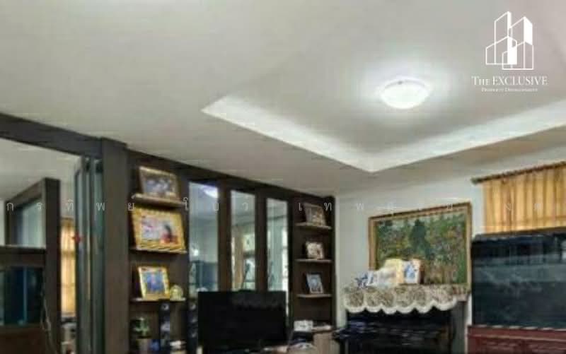 หมู่บ้านลาดพร้าว โครงการ 1, กรุงเทพ, คลองจั่น, บางกะปิ, กรุงเทพ, 240 ตร.ม., บ้านเดี่ยว ขาย, โดย กรทิพย์ โบว์ เทพสุริยวงค์, 500498524 - DDproperty.com
