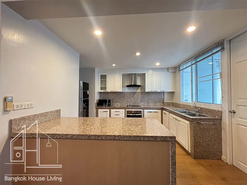 Grand Ville House 1, Bangkok, 36 Soi Sukhumvit 24, Khong Tan, Khlong Toei, Bangkok, 3 Bedrooms, 225 sqm, Condo For Rent, by Bangkok House Living, 500498572 - DDproperty.com