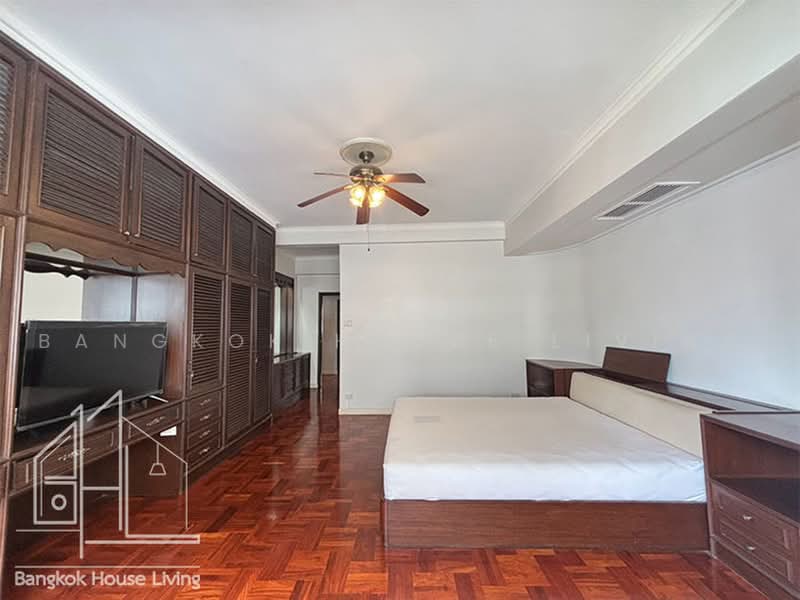 Grand Ville House 1, Bangkok, 36 Soi Sukhumvit 24, Khong Tan, Khlong Toei, Bangkok, 3 Bedrooms, 225 sqm, Condo For Rent, by Bangkok House Living, 500498572 - DDproperty.com