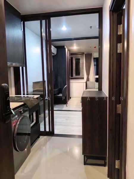 XT Huaikhwang, Bangkok, 244 Ratchadaphisek Road, Huai Khwang, Bangkok, 1 Bedroom, 30 sqm, Condo For Rent, by Airada Parasarn, 500498622 - DDproperty.com