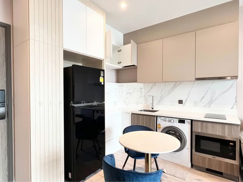 Rhythm Ekkamai Estate, Bangkok, Soi Sukhumvit 63, Khlongtoei Nua, Watthana, Bangkok, 1 Bedroom, 40 sqm, Condo For Rent, by Vipada Supaporn, 500498623 - DDproperty.com