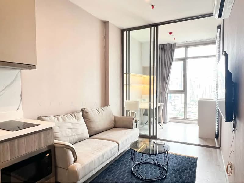 Rhythm Ekkamai Estate, Bangkok, Soi Sukhumvit 63, Khlongtoei Nua, Watthana, Bangkok, 1 Bedroom, 40 sqm, Condo For Rent, by Vipada Supaporn, 500498623 - DDproperty.com