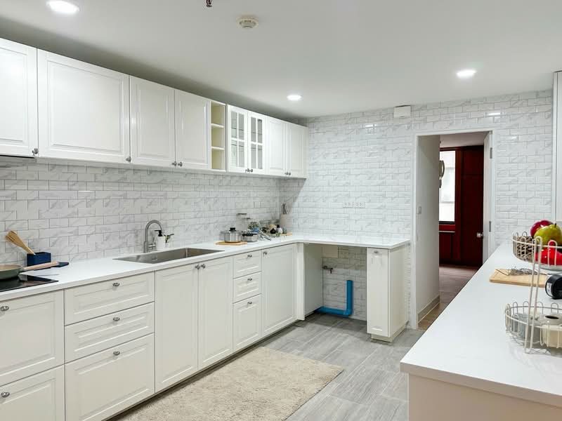 Las Colinas, Bangkok, Sukhumvit 21 Road, Khlongtoei Nua, Watthana, Bangkok, 3 Bedrooms, 240 sqm, Condo For Sale, by Zack Jessada, 500498645 - DDproperty.com