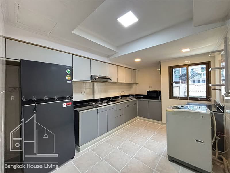D.H.Grand Tower, Bangkok, Soi Prommit, Khlong Tan Nua, Watthana, Bangkok, 3 Bedrooms, 240 sqm, Apartment For Rent, by Bangkok House Living, 500498648 - DDproperty.com