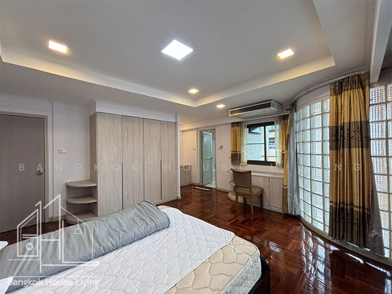 D.H.Grand Tower, Bangkok, Soi Prommit, Khlong Tan Nua, Watthana, Bangkok, 3 Bedrooms, 240 sqm, Apartment For Rent, by Bangkok House Living, 500498648 - DDproperty.com