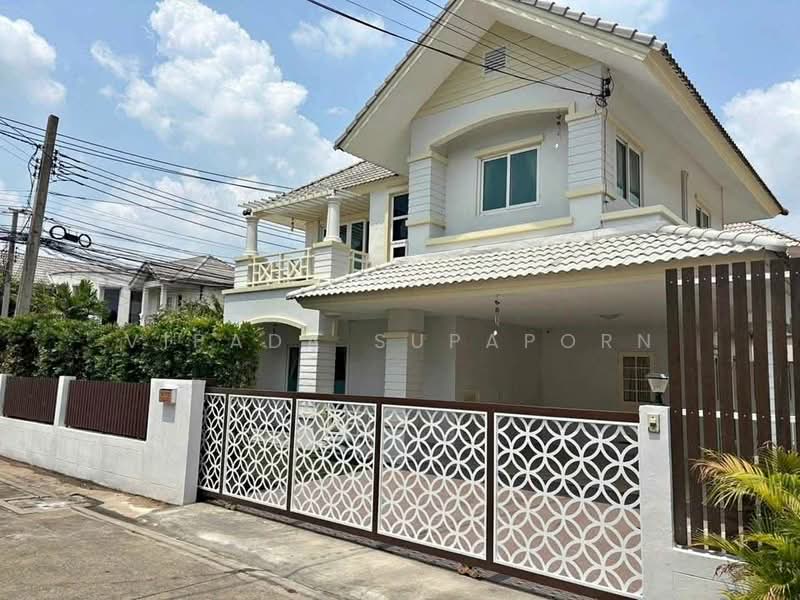 Baan Suanracha, Bangkok, Hua Mak, Bang Kapi, Bangkok, 4 Bedrooms, 160 sqm, Single Detached House For Rent, by Vipada Supaporn, 500498663 - DDproperty.com