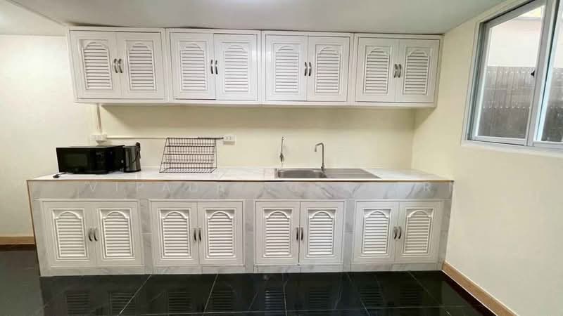 Baan Suanracha, Bangkok, Hua Mak, Bang Kapi, Bangkok, 4 Bedrooms, 160 sqm, Single Detached House For Rent, by Vipada Supaporn, 500498663 - DDproperty.com