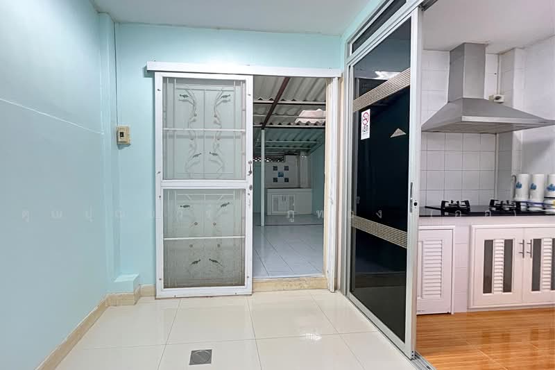 Sinthawee Ngam Charoen, Bangkok, Soi Ananmai Ngam Charoen, Tha Kham, Bang Khun Thian, Bangkok, 3 Bedrooms, 156 sqm, Townhouse For Sale, by คุณปุณยวีร์ ภู่ทอง (อ้อ), 500498671 - DDproperty.com