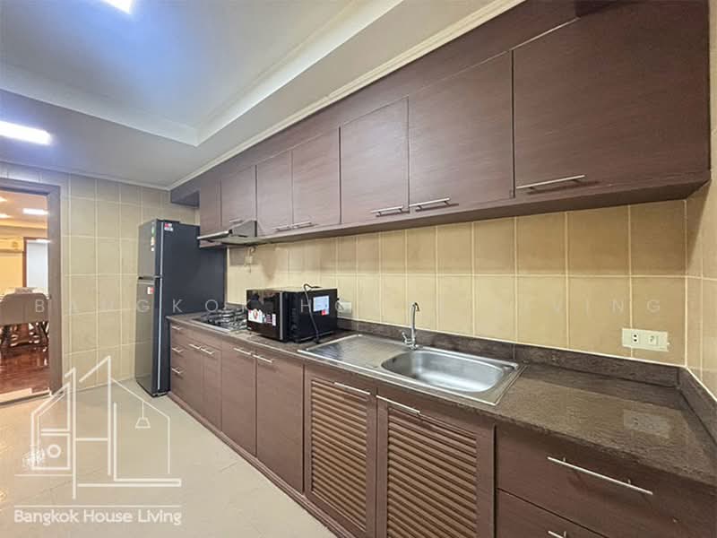D.H.Grand Tower, Bangkok, Soi Prommit, Khlong Tan Nua, Watthana, Bangkok, 3 Bedrooms, 260 sqm, Condo For Rent, by Bangkok House Living, 500498675 - DDproperty.com