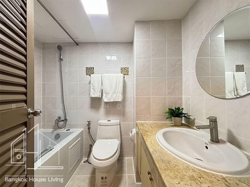 D.H.Grand Tower, Bangkok, Soi Prommit, Khlong Tan Nua, Watthana, Bangkok, 3 Bedrooms, 260 sqm, Condo For Rent, by Bangkok House Living, 500498675 - DDproperty.com