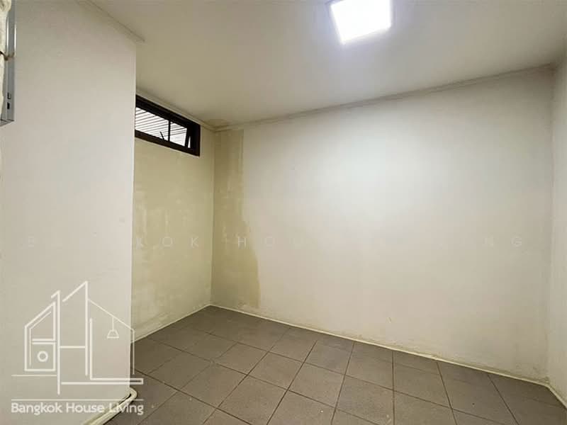 D.H.Grand Tower, Bangkok, Soi Prommit, Khlong Tan Nua, Watthana, Bangkok, 3 Bedrooms, 260 sqm, Condo For Rent, by Bangkok House Living, 500498675 - DDproperty.com
