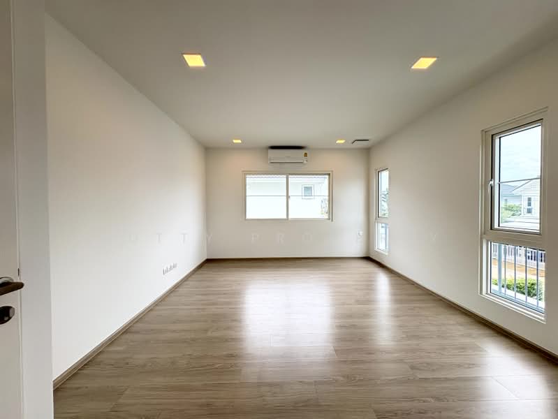 Sivalee Srinakarin-Romklao : สีวลี ศรีนครินทร์-ร่มเกล้า, กรุงเทพ, 6 Soi 2 Minburi, มีนบุรี, กรุงเทพ, 137 ตร.ม., บ้านเดี่ยว ขาย, โดย Nutty Property, 500498679 - DDproperty.com