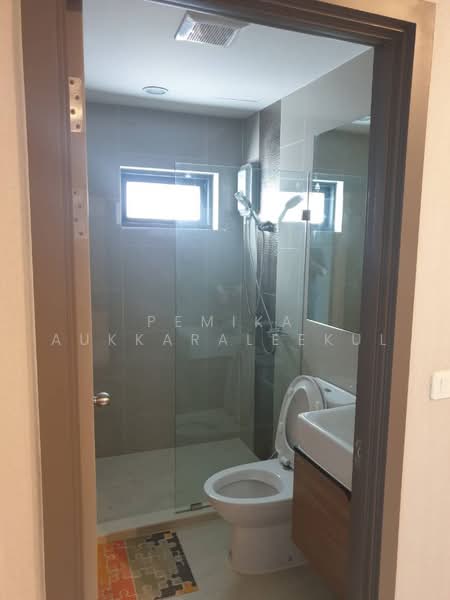 IDEO Thaphra Interchange, Bangkok, 131 Petchkasem Road, Wat Tha Pra, Bangkok Yai, Bangkok, 2 Bedrooms, 63 sqm, Condo For Sale, by Pemika Aukkaraleekul, 500498680 - DDproperty.com