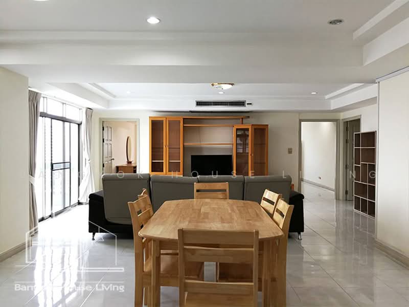 Royal Castle Sukhumvit, Bangkok, 30 Soi Sukhumvit 39, Khlongtoei Nua, Watthana, Bangkok, 3 Bedrooms, 160 sqm, Condo For Rent, by Bangkok House Living, 500498705 - DDproperty.com