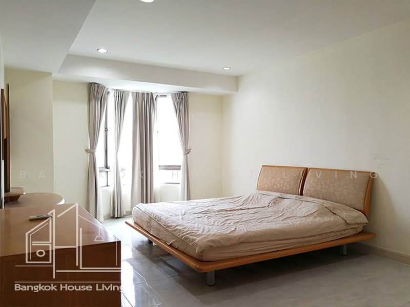 Royal Castle Sukhumvit : รอยัล คาสเซอร์ สุขุมวิท, กรุงเทพ, 30 ซอยสุขุมวิท 39, คลองเตยเหนือ, วัฒนา, กรุงเทพ, 160 ตร.ม., คอนโด ให้เช่า, โดย Bangkok House Living, 500498705 - DDproperty.com