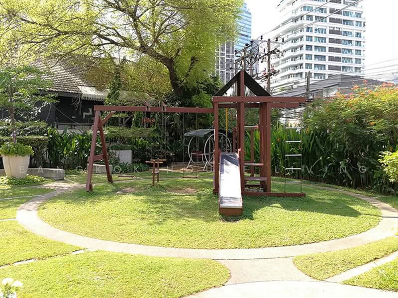 Royal Castle Sukhumvit, Bangkok, 30 Soi Sukhumvit 39, Khlongtoei Nua, Watthana, Bangkok, 3 Bedrooms, 160 sqm, Condo For Rent, by Bangkok House Living, 500498705 - DDproperty.com