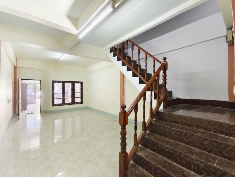 หมู่บ้านภาณุพงศ์ บ้านโป่ง, Ratchaburi, Pak Raet, Ban Pong, Ratchaburi, 2 Bedrooms, 100 sqm, Townhouse For Sale, by The Best Property โอ็ต, 500498768 - DDproperty.com