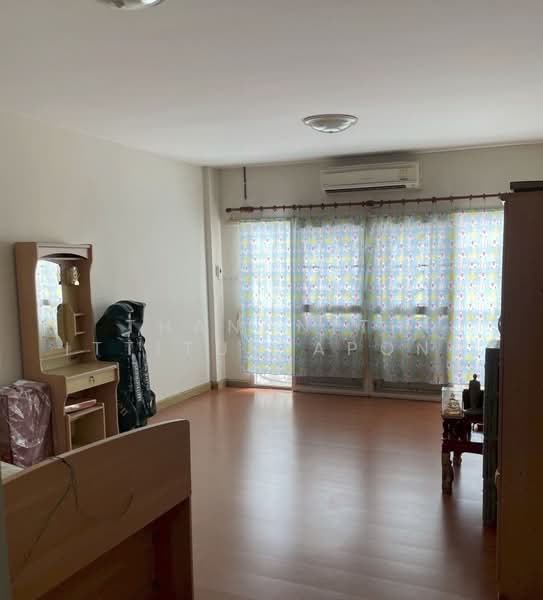 3-BR Townhouse, Bangkok, Taling Chan, Bangkok, 3 Bedrooms, 204 sqm, Townhouse For Sale, by Thananith Ittitulyapong, 500498829 - DDproperty.com