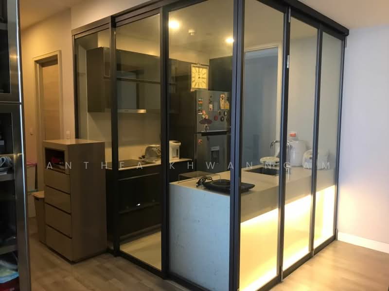 The Room Sathorn, Bangkok, 78 Pan Road, Silom, Bang Rak, Bangkok, 2 Bedrooms, 78 sqm, Condo For Sale, by Anthea Khwanngam, 500498837 - DDproperty.com