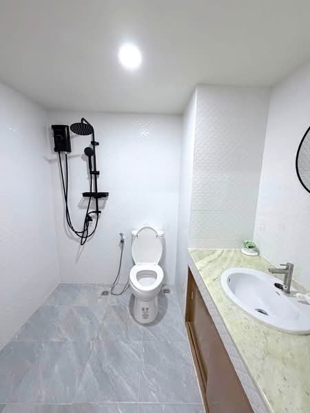 Ratchaarpa Tower condominium, Bangkok, 1 Ratchadaphisek, Chan Kasem, Chatuchak, Bangkok, 1 Bedroom, 30 sqm, Condo For Sale, by Vipada Supaporn, 500498844 - DDproperty.com