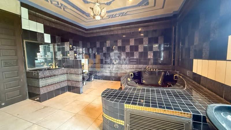 หมู่บ้านเมืองทอง 2/2 พัฒนาการ 61, Bangkok, Prawet, Bangkok, 6 Bedrooms, 800 sqm, Single Detached House For Sale, by HOME Real Estate Service, 500498875 - DDproperty.com